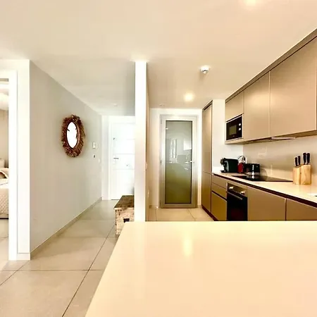 Beachside Haven Apartment *